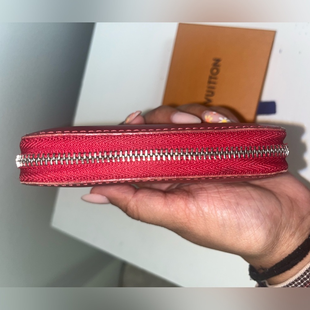 Louis Vuitton Red Epi Compact Zippy Wallet (COA included) - Picture 13 of 16